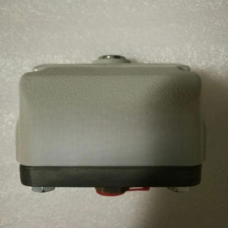 Pressure sensor E1H-H500-P4-T UBF26-0898/7,92/40-HL