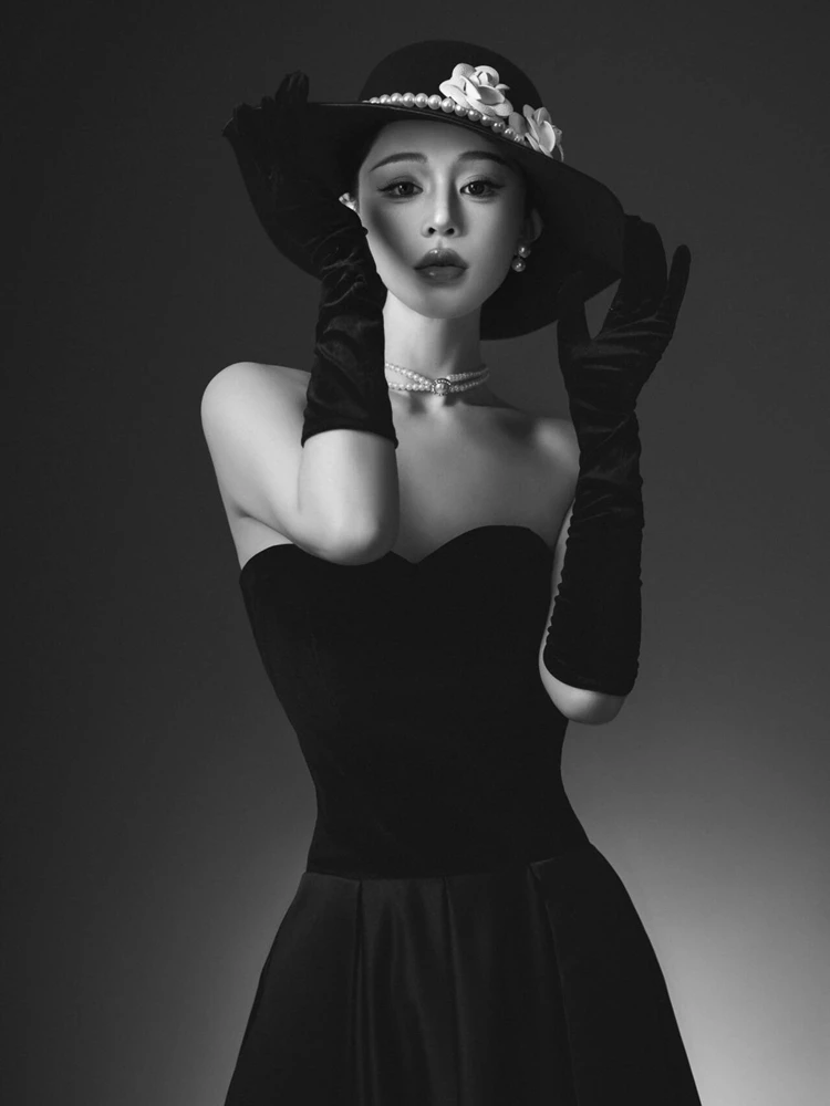 

Elegant Black Dress Studio Portrait Photography Artistic Personal Image Fashionable Retro Hepburn Style Stage Costume