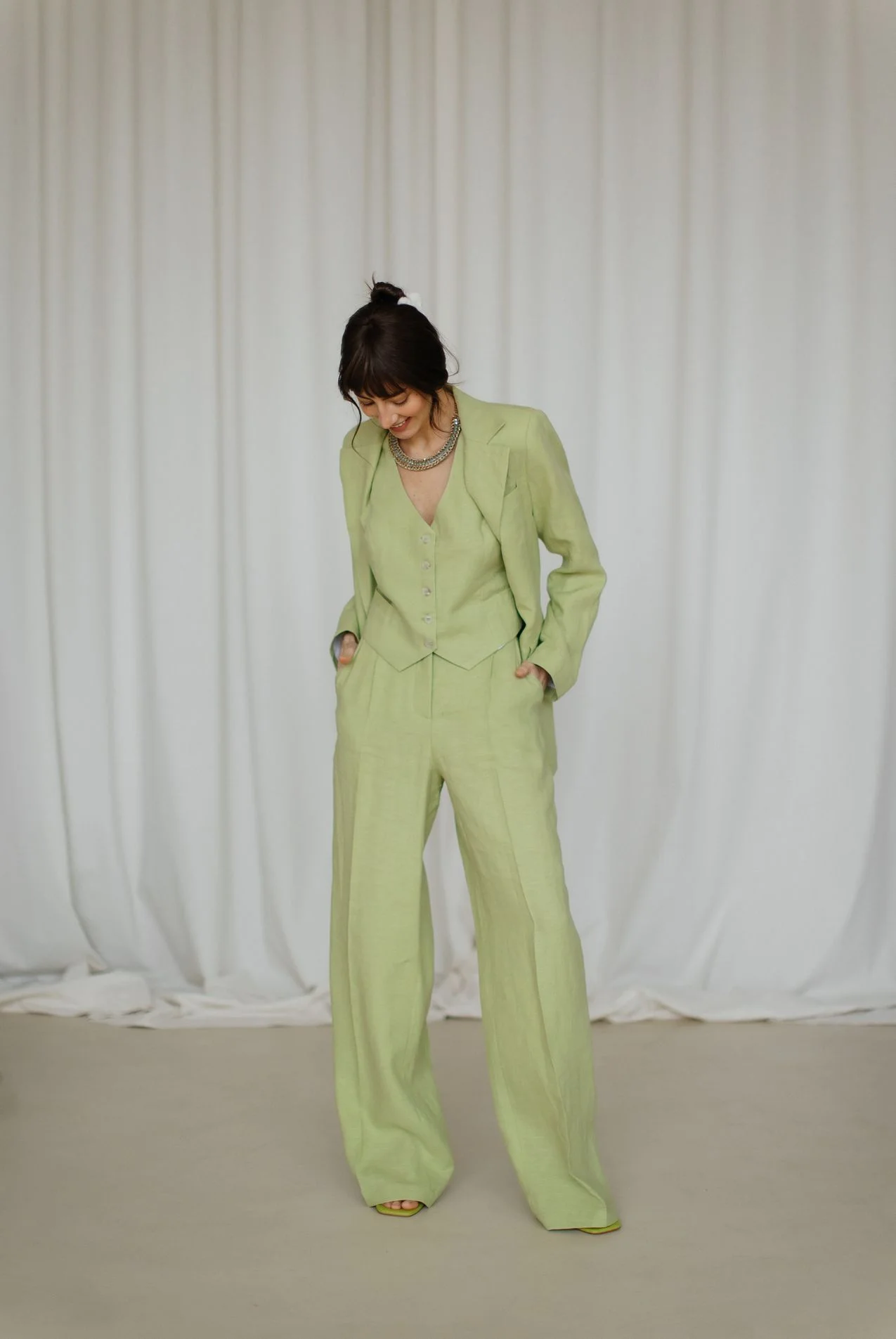 

Allingentle Linen Women's 3 Piece Set 2-Button Blazer Vest Pantsuit Outfits Elegant Business Casual Suit Customize