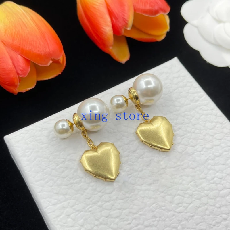 

2024 New Fashionable Sweet Romantic Heart Pendant Women's Earrings