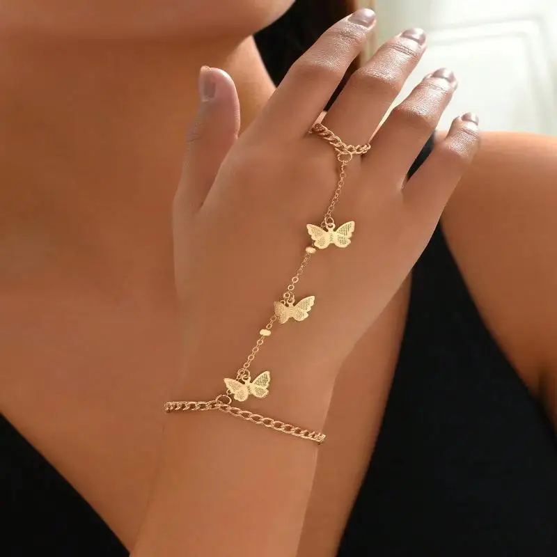 Gold Big Crystal Ring Bracelet Adjustable Women Hand Chain Fashion Statement Jewelry for Special Event Outfit