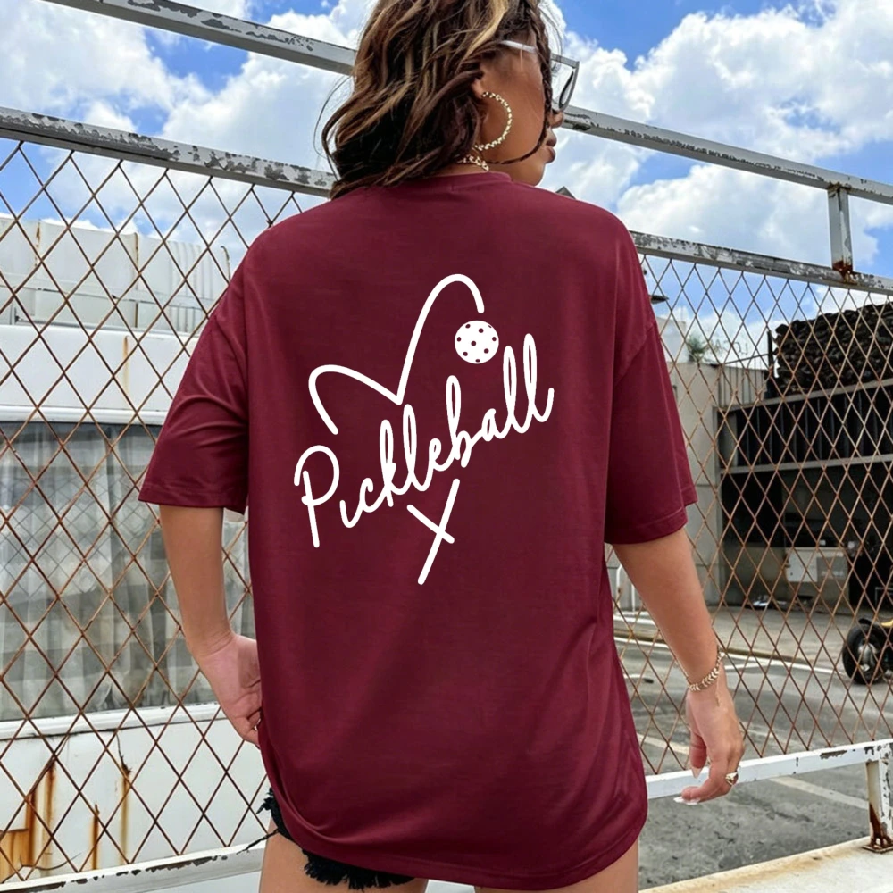 Camiseta Casual de Manga Corta con Cuello Redondo de Algodón Cómodo para Uso Diario, con Estampado de Pelota de Pickleball y Contorno de Corazón, Color Granate