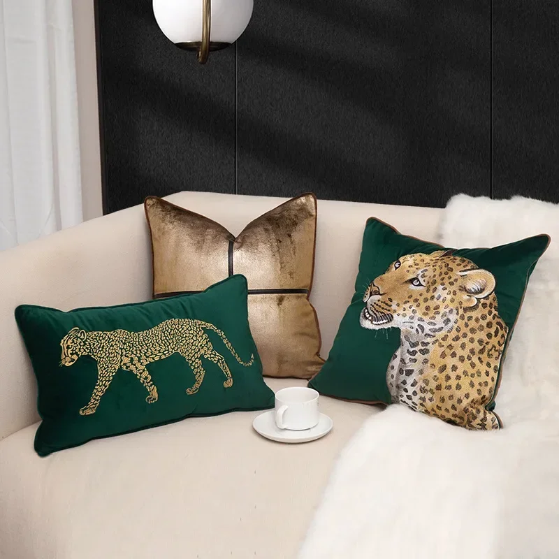 New High-end Embroidered Cushion Cover American Retro Leopard Decorative Pillowcase Couch Cushion Cover