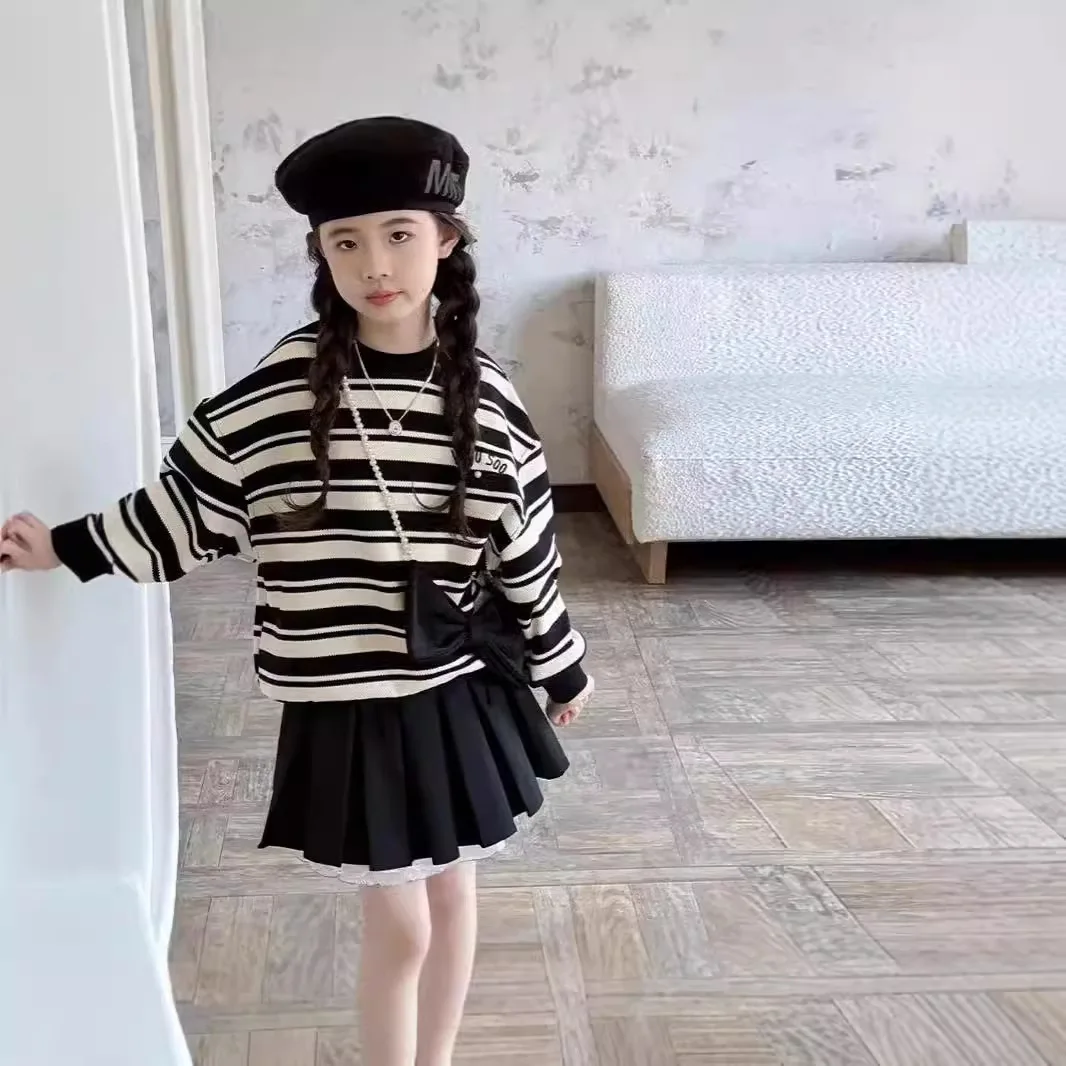 

Autumn Children Girls Two-piece Suits Teenager Girls Letter Printed Bowknot Striped Top Junior Girls Pleated Skirt Kid Girls Set