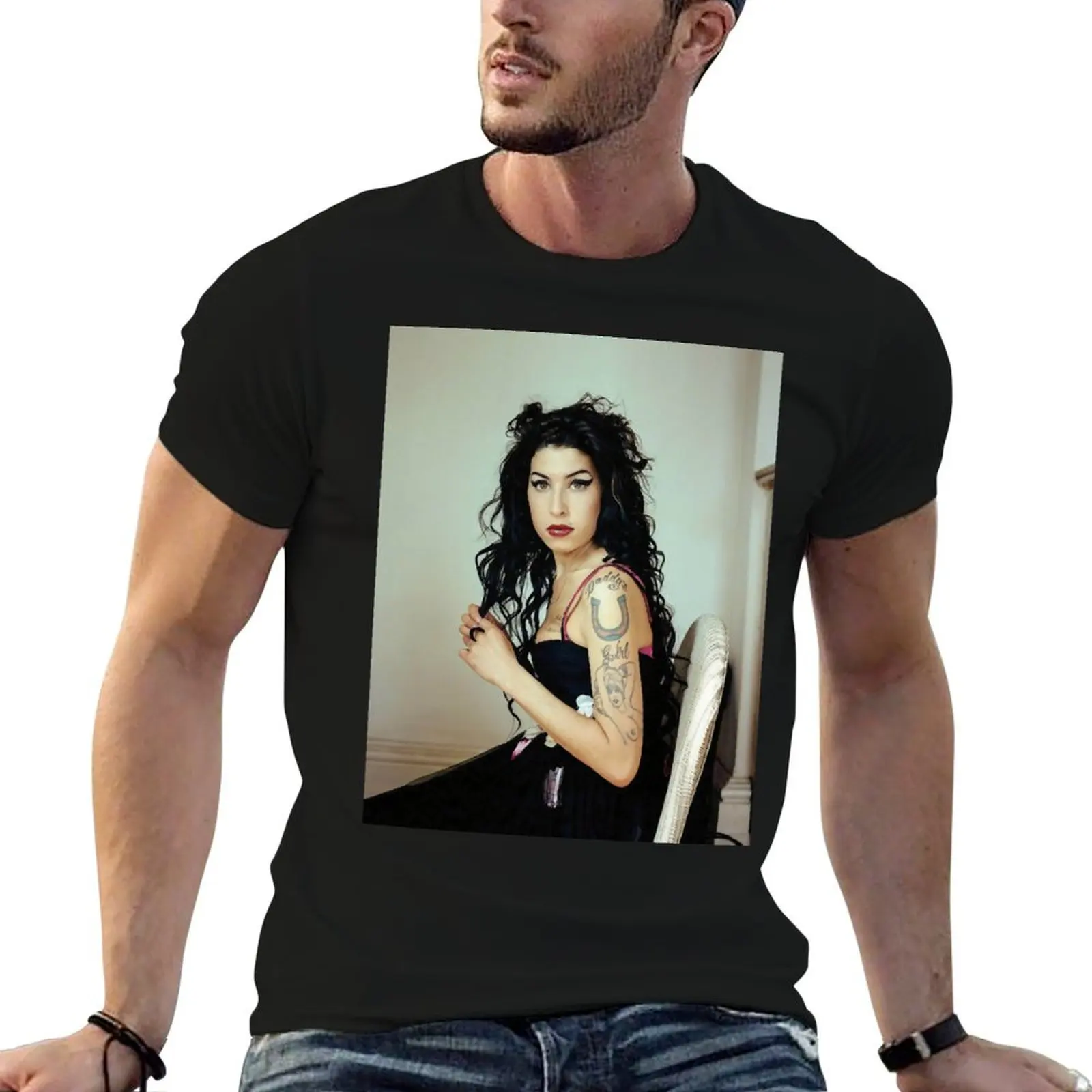 

Beauty Amy Pose T-Shirt t shirts for man pack cotton t shirt personalised T-Shirt