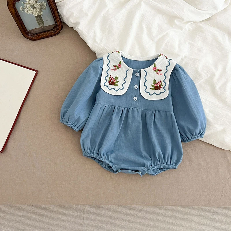 2026 ربيع جديد 0-24 متر الوليد طفلة ارتداءها طويلة الأكمام التلبيب التطريز رومبير القطن طفلة بذلة ملابس الأطفال