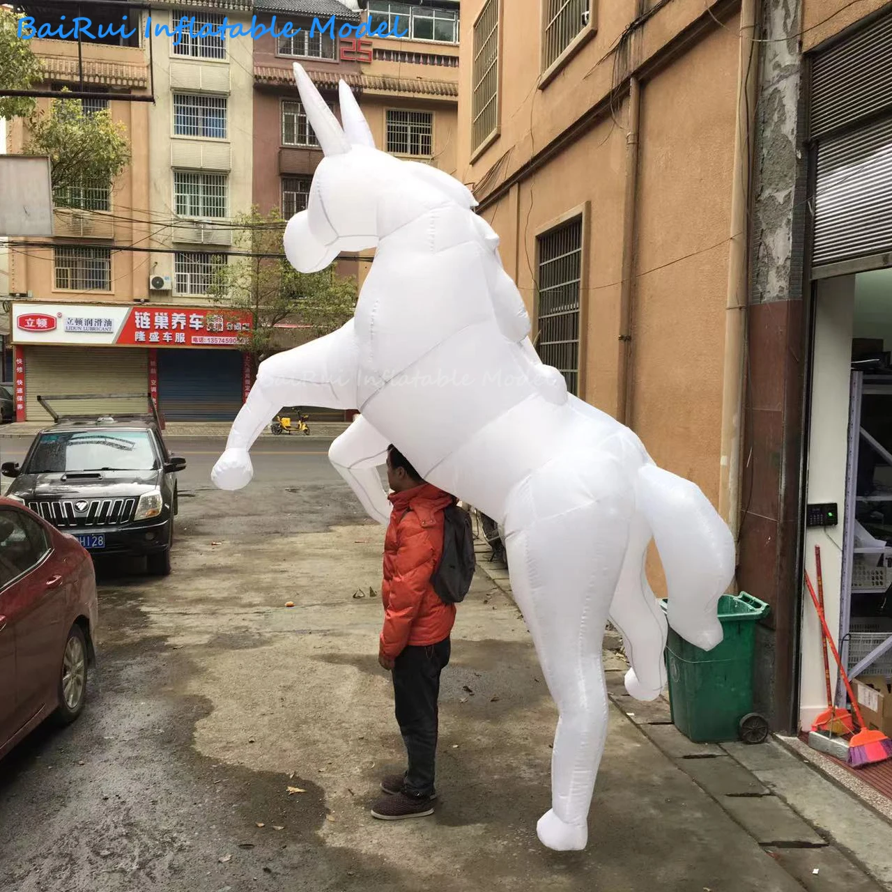 Riesiges aufblasbares Pferd-/Einhorn-Kostüm, laufendes Maskottchen für Veranstaltungen, Partys, Paraden, Aufführungen, Tierthemen-Requisite mit LED-Lichtern – Detail 5