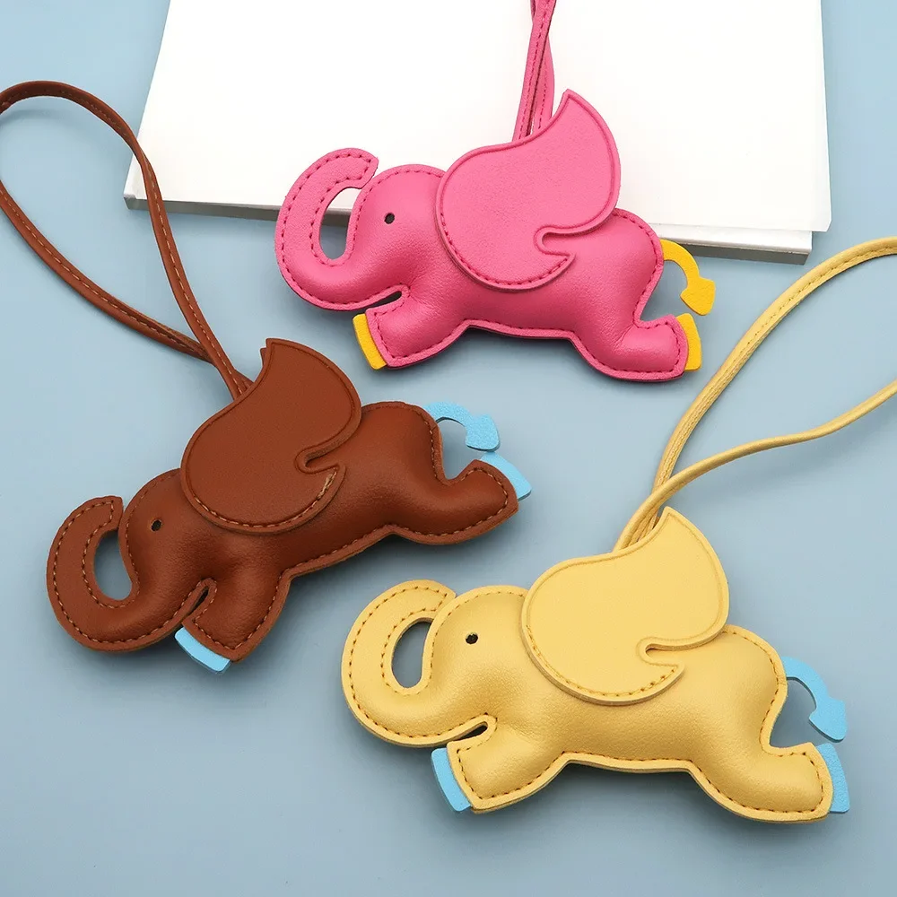Custom Logo Cute Elephant  Leather Keychain Cartoon Dumbo Car Key Chain Ring Personalize Name Number Men’s Women's Bag Keyring