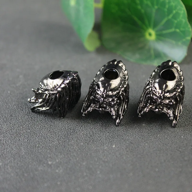 black Alien Beast Face Iron Warrior Knife Bead Handmade Woven Paracord Lanyard DIY Pendants Jewelry Accessories Brass EDC Outdoo