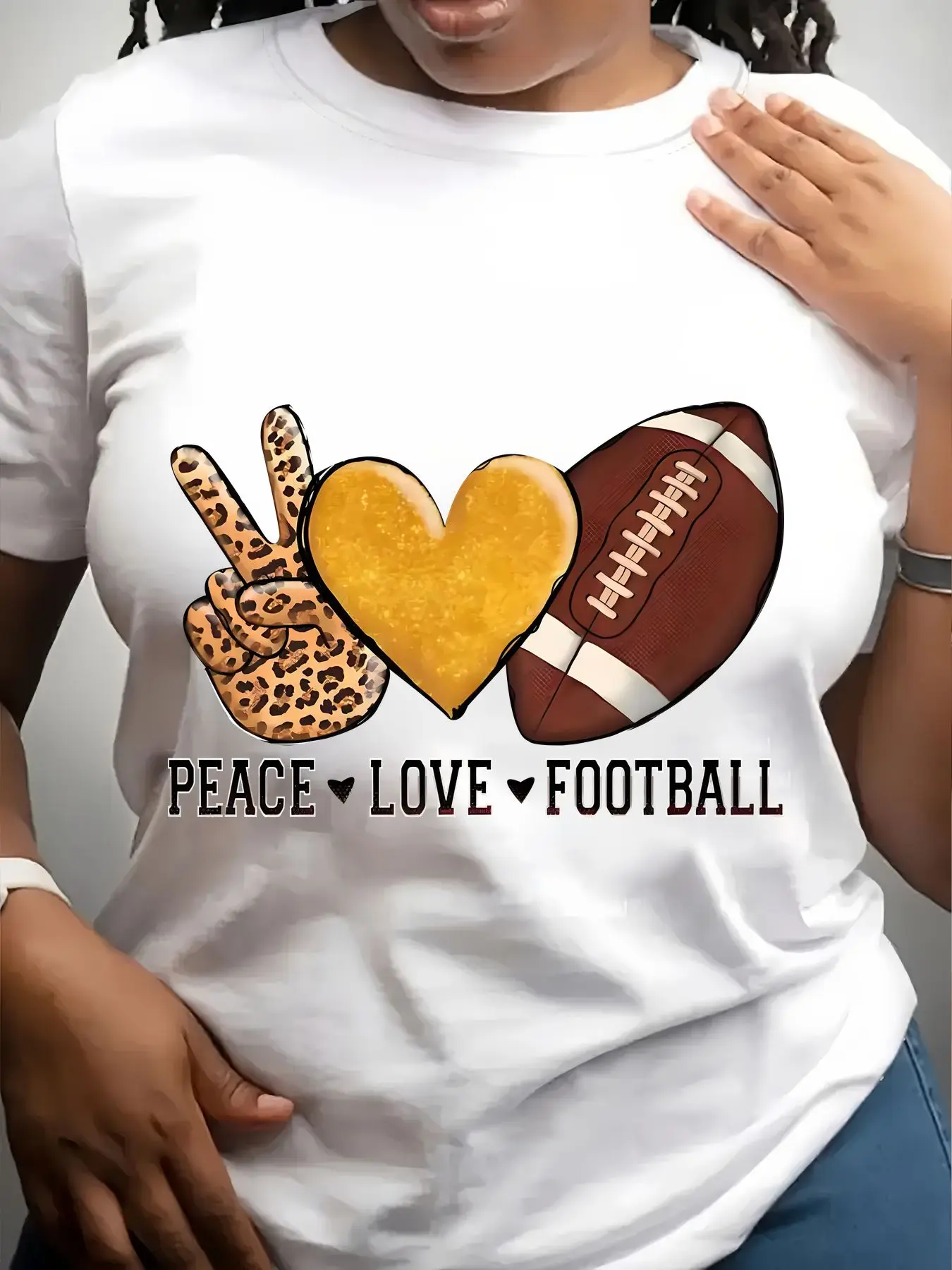 Women's Trendy Crew Neck T-Shirt Peace Love Football Graphic Print Suitable for Casual Sportswear