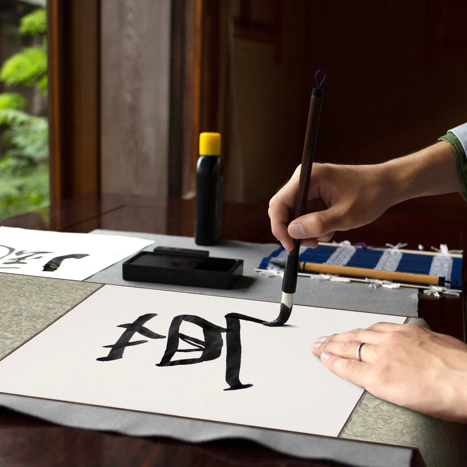 

Chinese Calligraphy Hanging Scroll Adjustable Size Blank Scroll for Calligraphy Practice Painting Art Wall