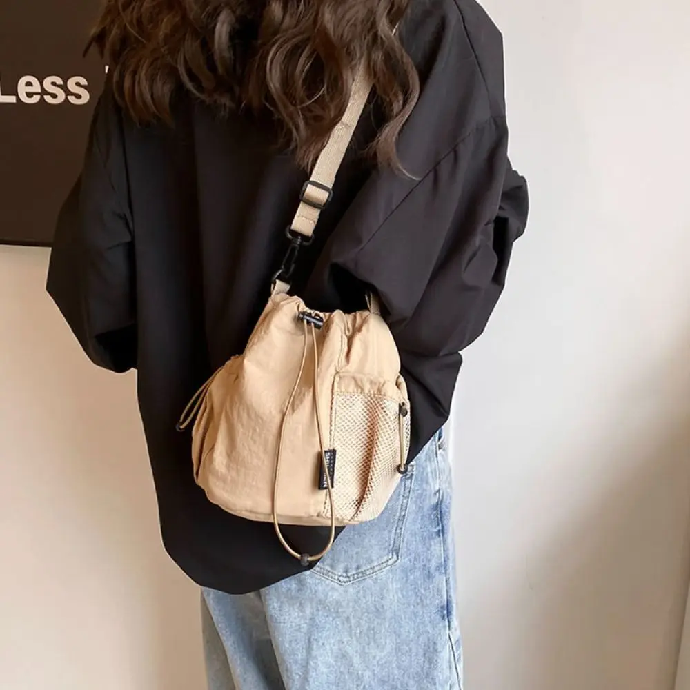 Korean Style Drawstring Bucket Bag Wrinkle Solid Color Nylon Crossbody Bag Mesh Adjustable Shoulder Strap Shoulder Bag