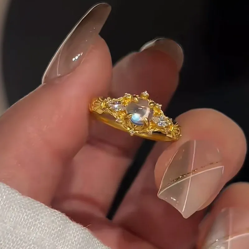 إلهام تصميم البطانة الماس الملونة Moonstone خواتم للنساء رائعة وراقية حالمة خاتم مجوهرات الزفاف هدية