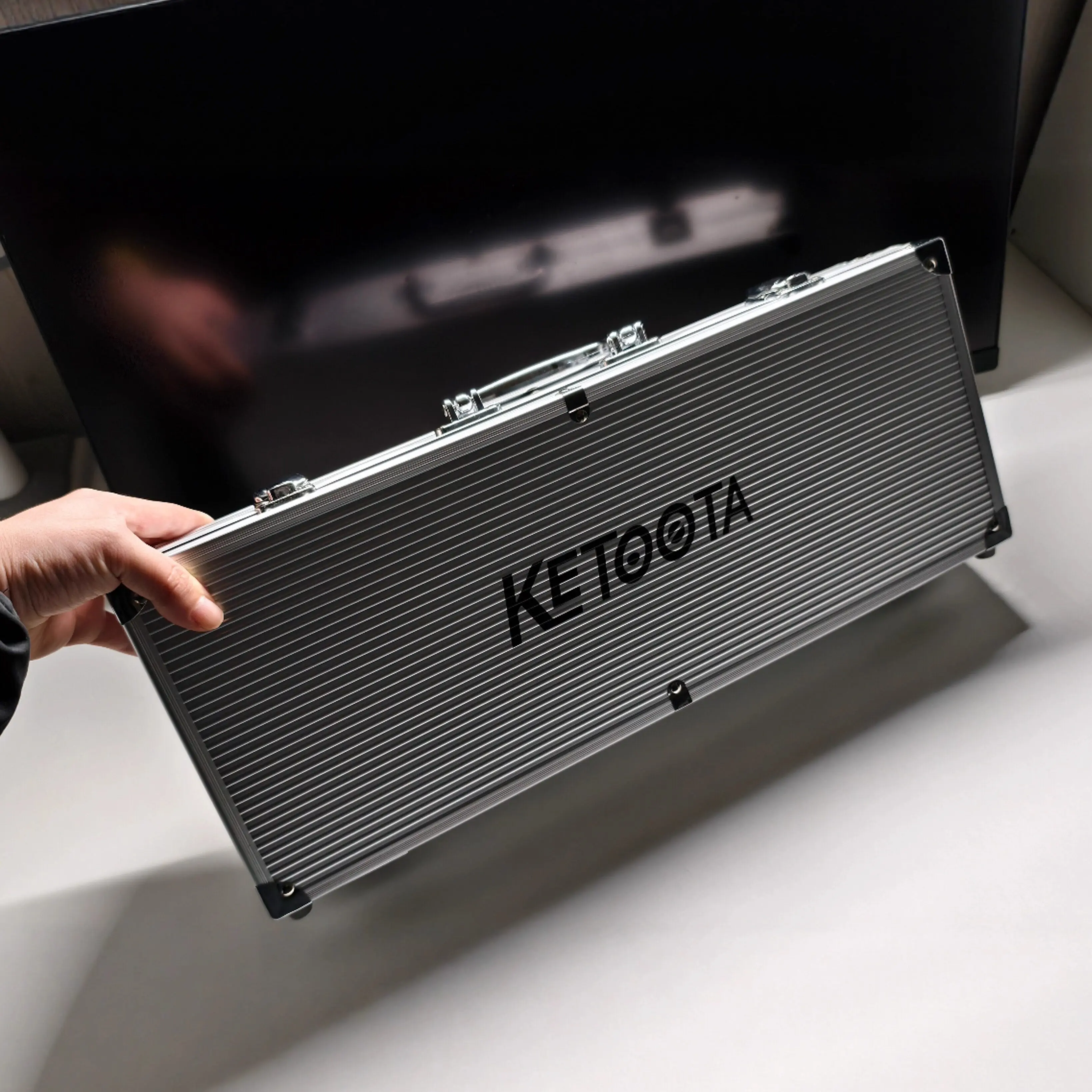 Custom KETOOTA Aluminum Hard Case with Handle,Ammo-Case Style,Universal for 68% 75% Mechanical Magnetic Keyboards,Travel Storage