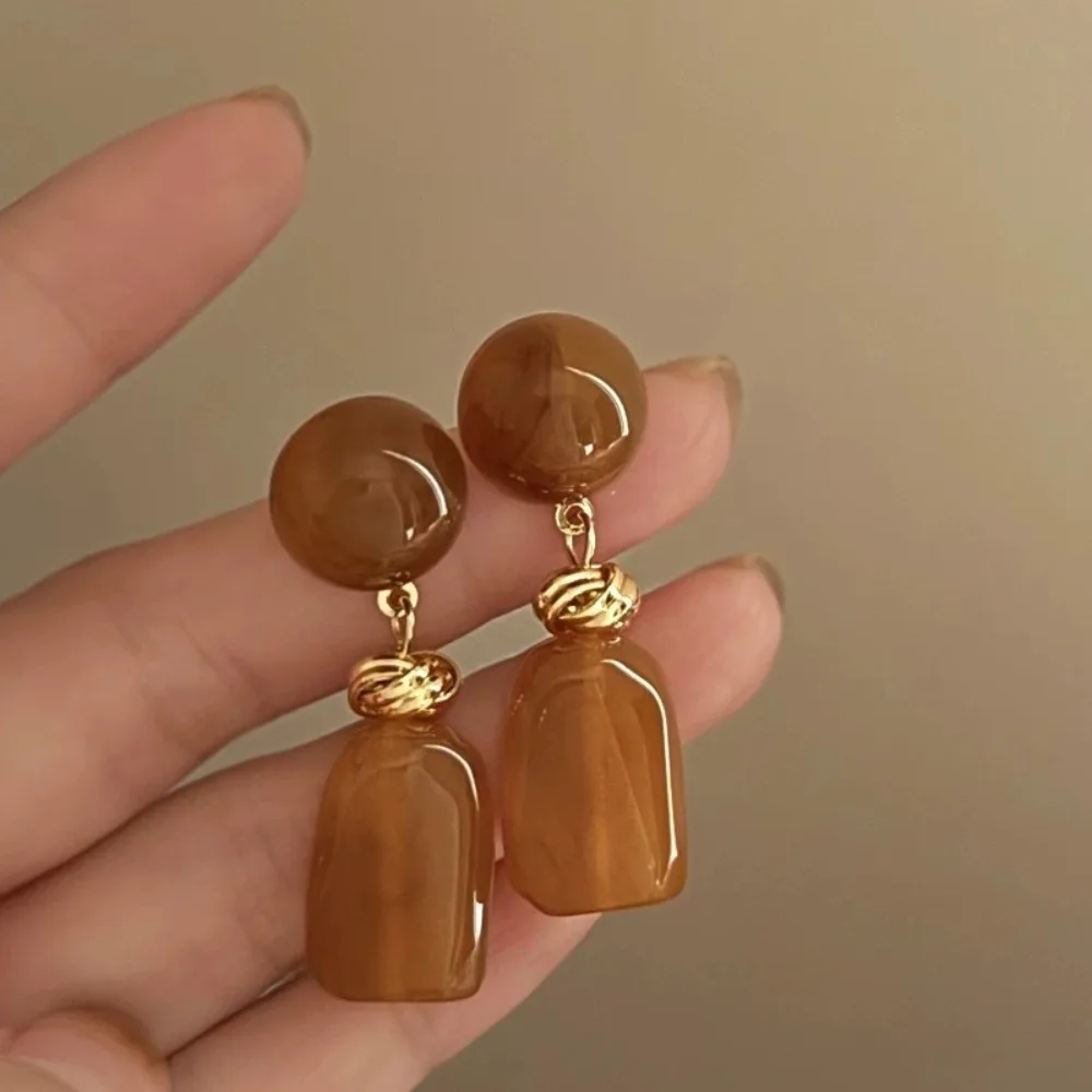 Retro Temperament Maillard Amber Color Irregular Geometry Rectangle Acrylic Dangle Earrings for Women Korean Designer Jewelry