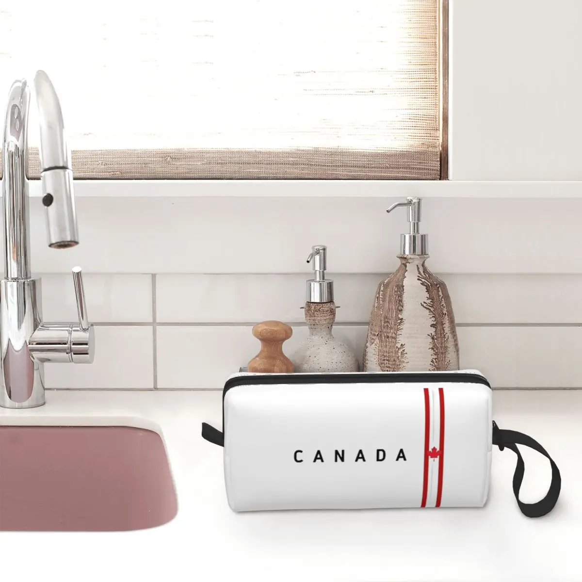 Astuccio per matite con bandiera del Canada per ragazzo e ragazza, astuccio per penne, astuccio per matite, forniture di cancelleria, borsa per cosmetici da viaggio per donna