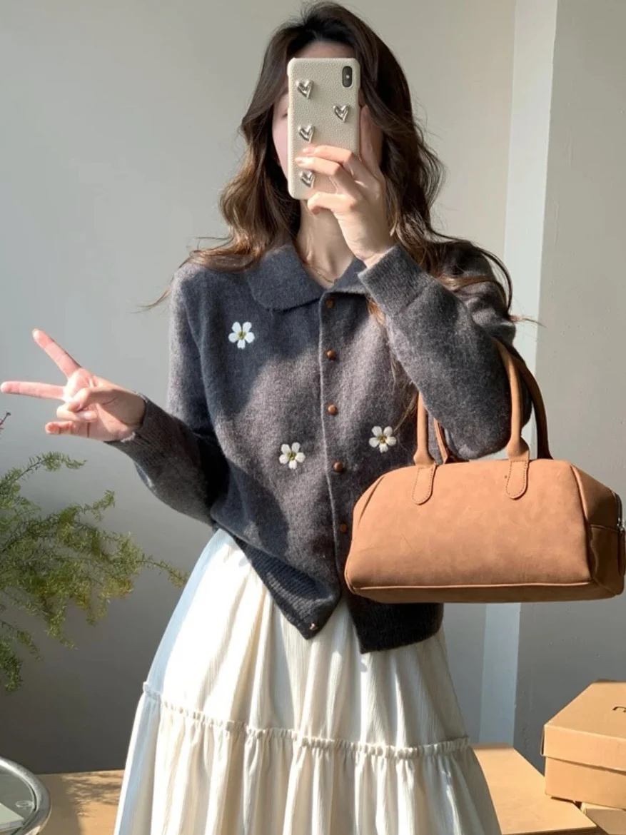 

Вязаный кардиган с тяжелой вышивкой в стиле ретро, цветной отложной воротник, открытая рубашка, женское модное осеннее новое поступление