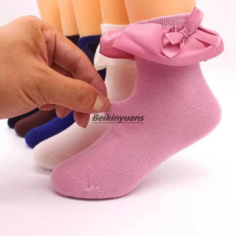 

New lace children's socks in Europe and America retro color girls bow lace socks 2 to 8 years old boneless children's socks