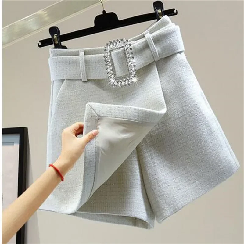 New High Waist Tweed Shorts Women Casual Loose Ladies Fashion Spring Autumn Slim Button Shorts All-match