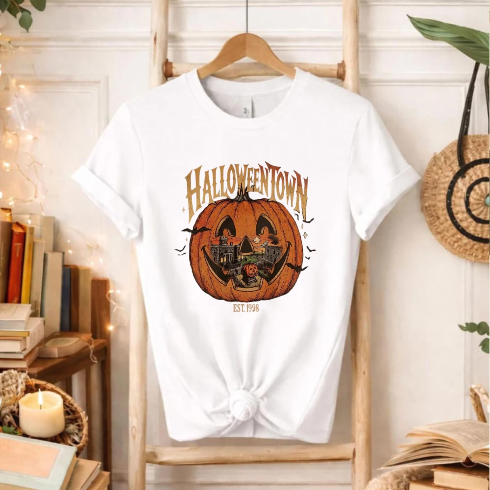 Halloweentown EST 1998 Vintage Halloween T‑Shirt Jack O Lantern Pumpkin Bat Haunted Town Spooky Holiday Distressed Casual Tops