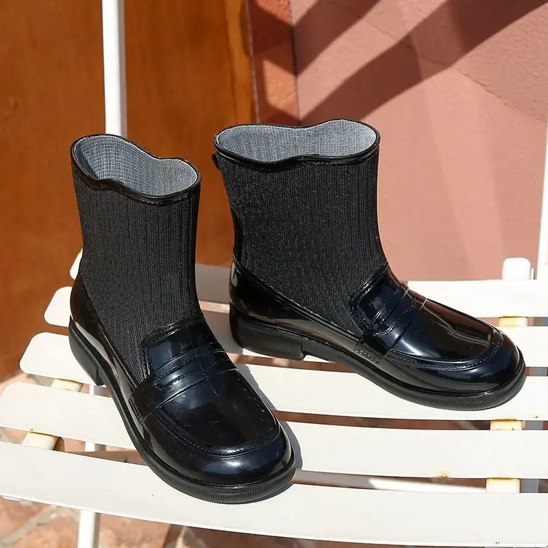 

New Women's Fashion Anti Slip Soft Sole Waterproof Fleece Lined Short Rain Boots Adult Rubber Korean Style Car Washing