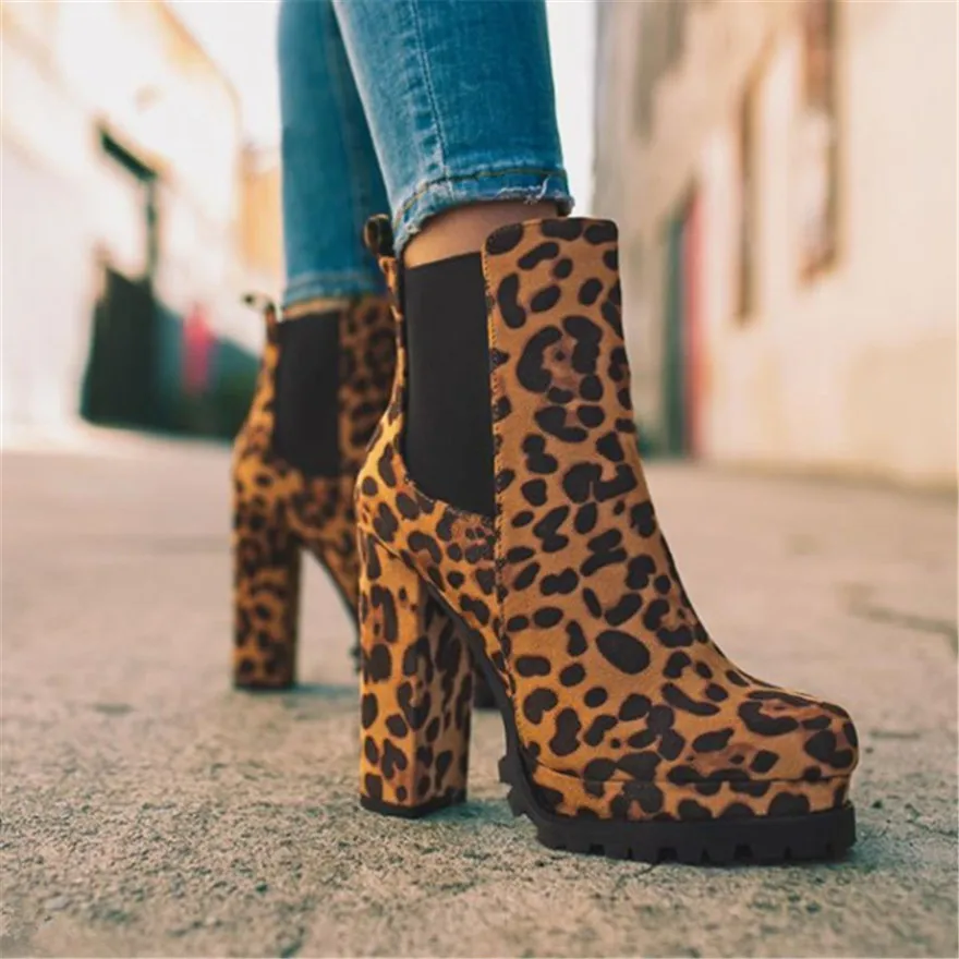 Women Thick Platform Boots Autumn Winter Ladies Gothic Leopard Print Shoes Fashion Platform Slip On High Heels Ankle Boots 35-43