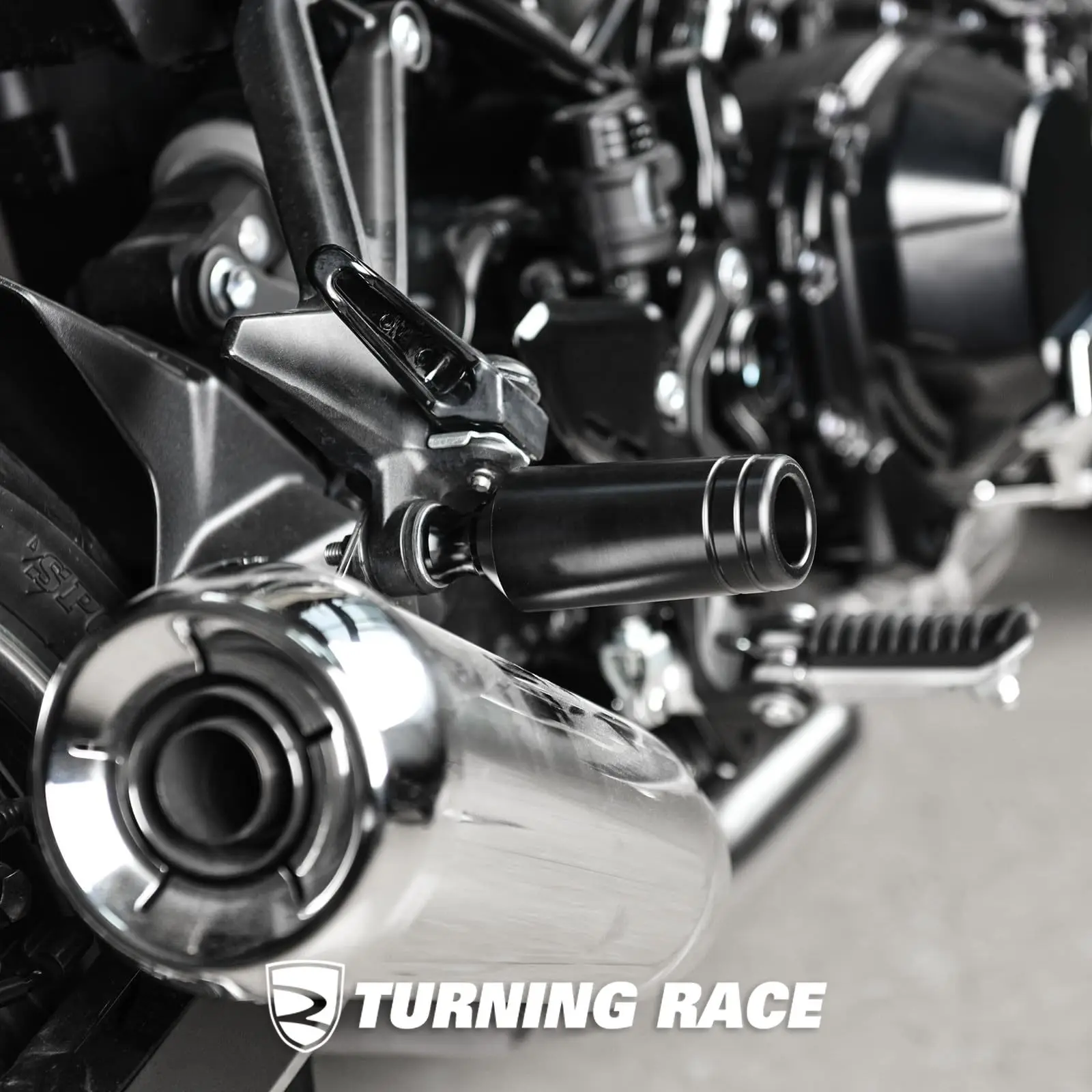 

Exhaust Frame Slider for Kawasaki Z900 & Z900RS (2017–2026), Right Side Muffler Crash Protector, POM Falling Protecition