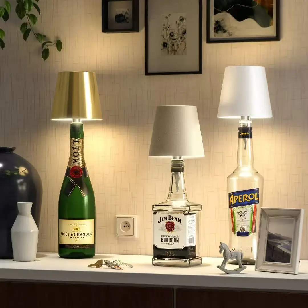 

Plug-in charging bar and restaurant atmosphere light, three-color touch night light