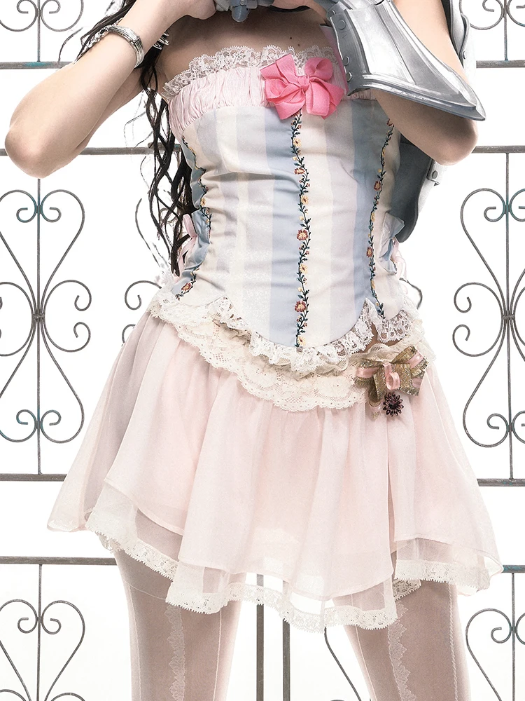 

TaoYuan Low Waist A-Line Short Skirt with Lace Multi-Layered Net Elastic Waist Base Layer Asymmetrical Bounce Polyester