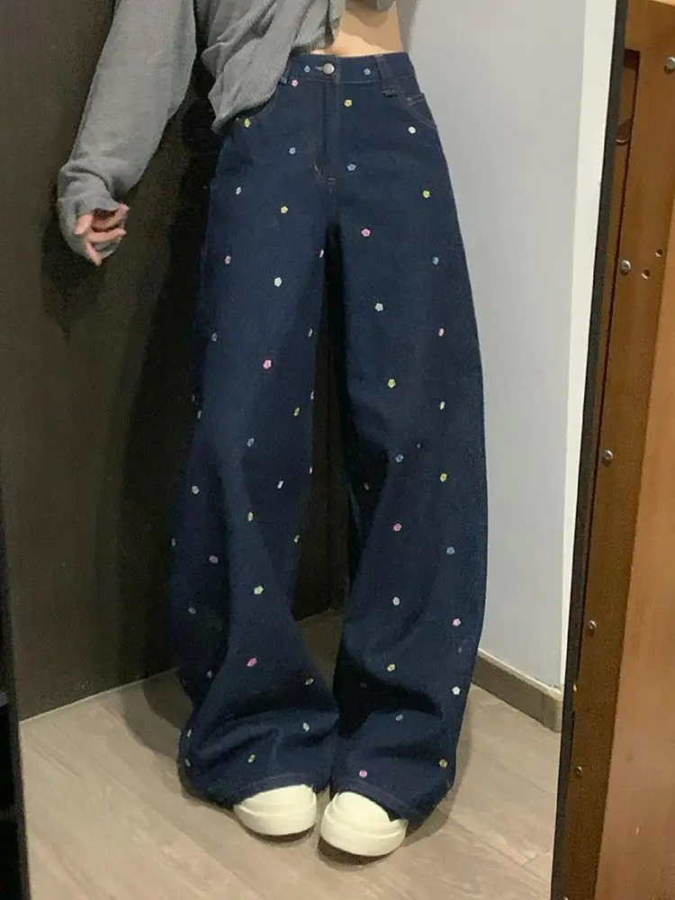 

Темно-синие джинсы с вышитыми цветами на весну и осень, новые милые и повседневные универсальные прямые брюки
