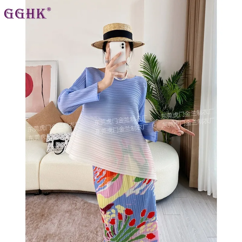 

GGHK Pleated Women Long Sleeve T-shirt 2024 Spring New Round Neck Gradient Color Irregular Loose Large Size Design Female Top