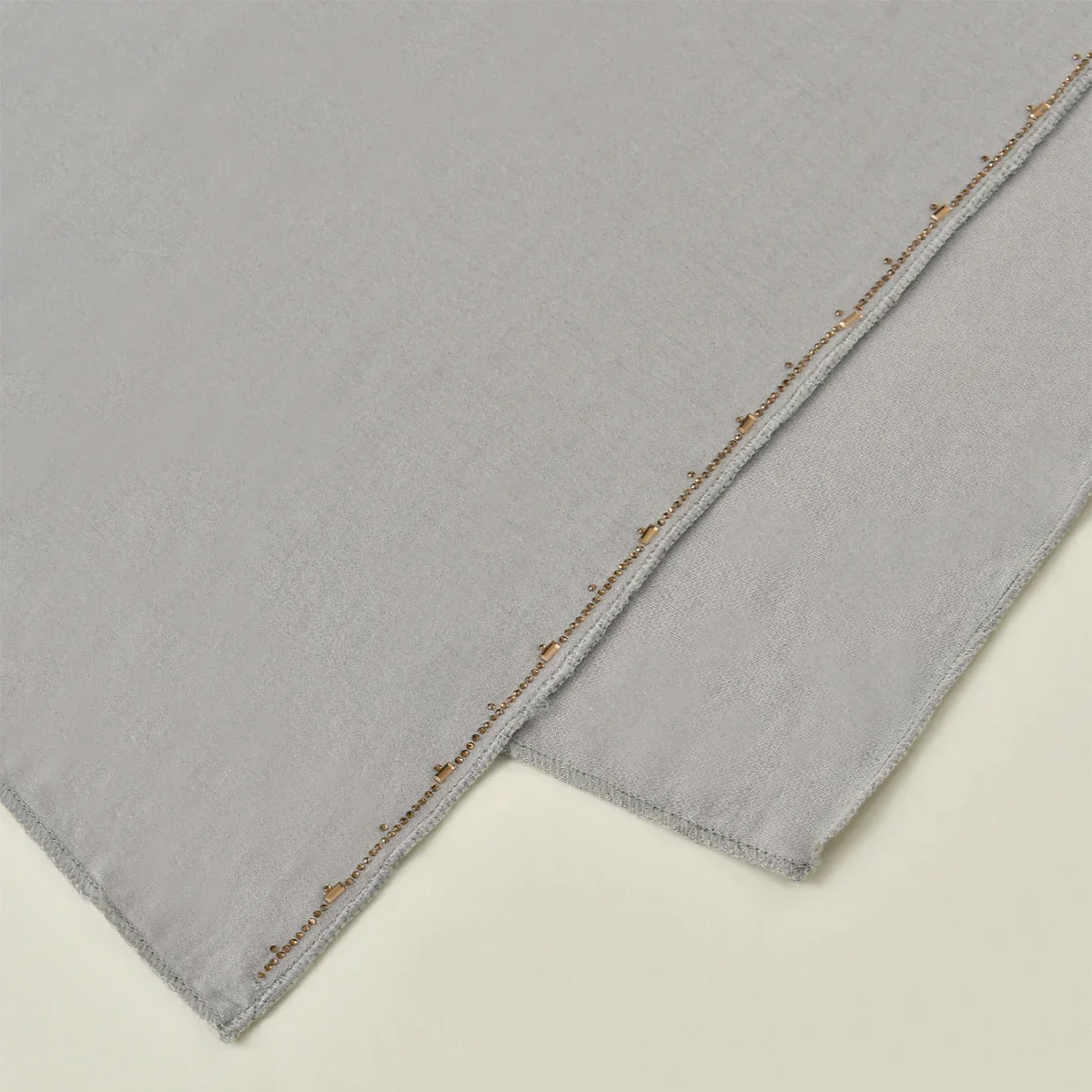 Damski bawełniany hidżab z dżerseju, szal z brokatowym, połyskującym brzegiem, miękki, wysokiej jakości hidżab z dżerseju, turban, islamska chusta na głowę w jednolitym kolorze.