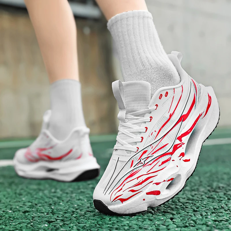 New model marathon racing student training shoes with mesh upper and soft sole for shock absorption and running sports.