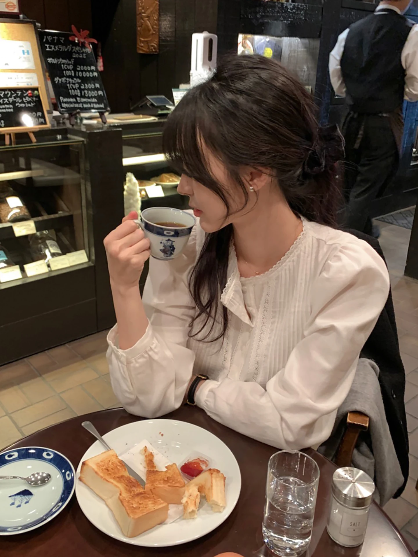 

Spring Design Sensation Women's Long Sve irt Lace Trimmed Ele Youthful Polyester Fiber Breathable Comfortable Top