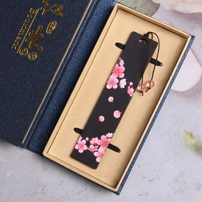 1pc Creative Painted Carved Plum Blossom Sakura Wooden Bookmark School Gift Reading Accessories Supplies Chinese Style Book Clip