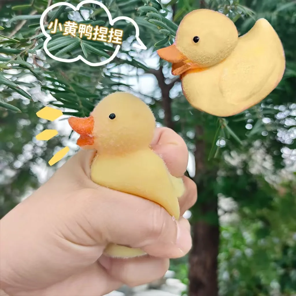 NIEUWE Taba Squishy Kawaii Cartoon Pluche Gele Eend Cadeau Mini Chick Squeeze Festival Cadeau Fidget Speelgoed Volwassenen, Kantoor & Feestartikelen