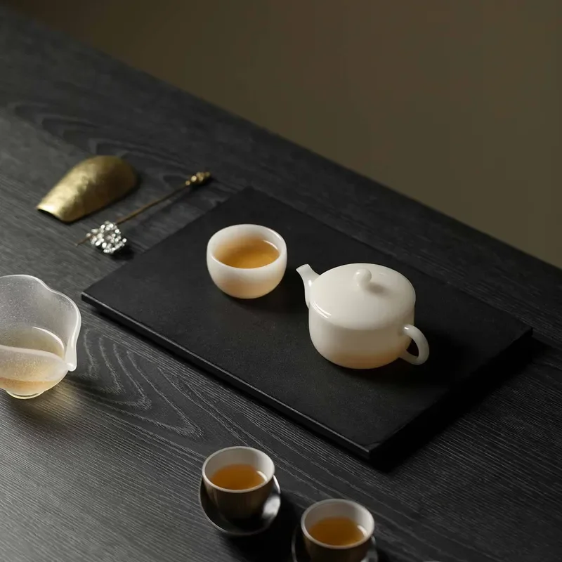 Dehua White Porcelain Kung Fu Teapot with Filter High Grade Ceramic Brewing Pot Hand Held Ice Jade Style Tea Set for Home