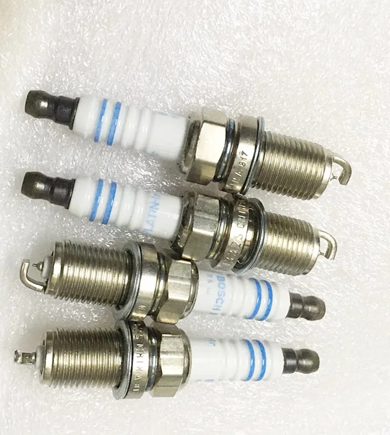 Оригинальная автомобильная свеча зажигания для двигателя Foton Tunland Sauvana 2.0T BX7 2.0T BX5 1.8T OEM P 700000313