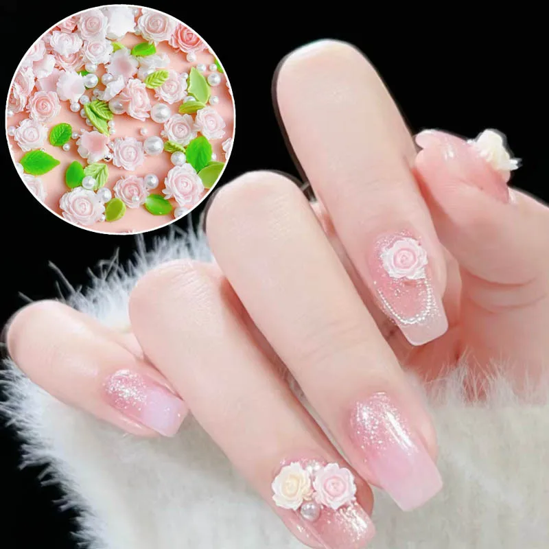 ดอกไม้เรซิ่นผสมแบบสุ่มดอกกุหลาบสีชมพูเสน่ห์ของเล็บด้วยใบไข่มุกสำหรับตกแต่งศิลปะเล็บงานฝีมือเครื่องประดับ DIY 50ชิ้น