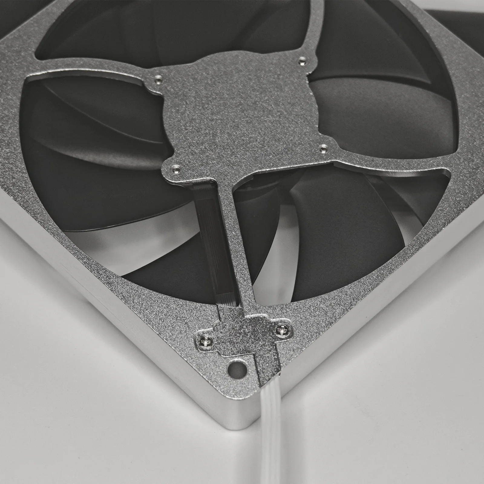 Metal CNC 4090 FAN,12018,3300RPM PWM 4Pin, FDB Bearing,High Air Volume,Pressure-optimised,for 120MM ITX PC Case Liquid Cooler