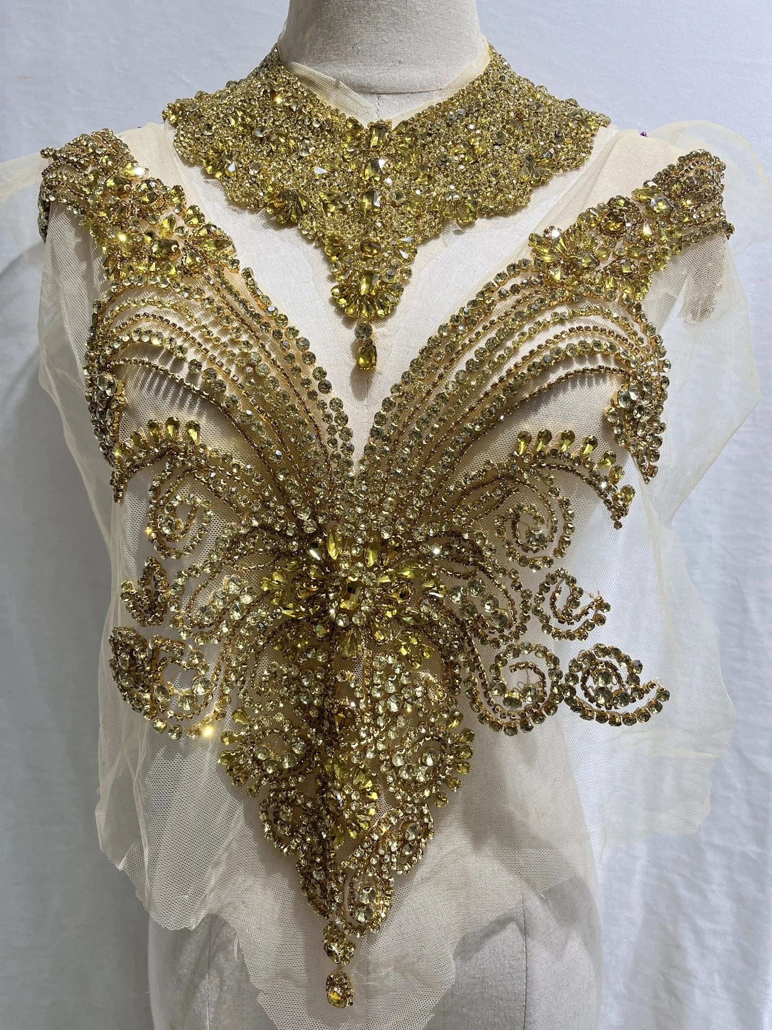 (1PC) Luxury crystal glass rhinestone bodice neckline applique patch for prom wedding dress WDD1384