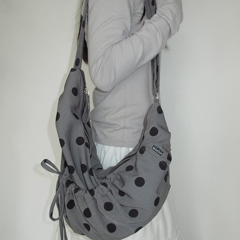 

Женская сумка через плечо в корейском стиле в горошек, большая вместительная сумка-тоут с рюшами и завязками, повседневная сумка из мягкой ткани, сумка через плечо для поездок на работу