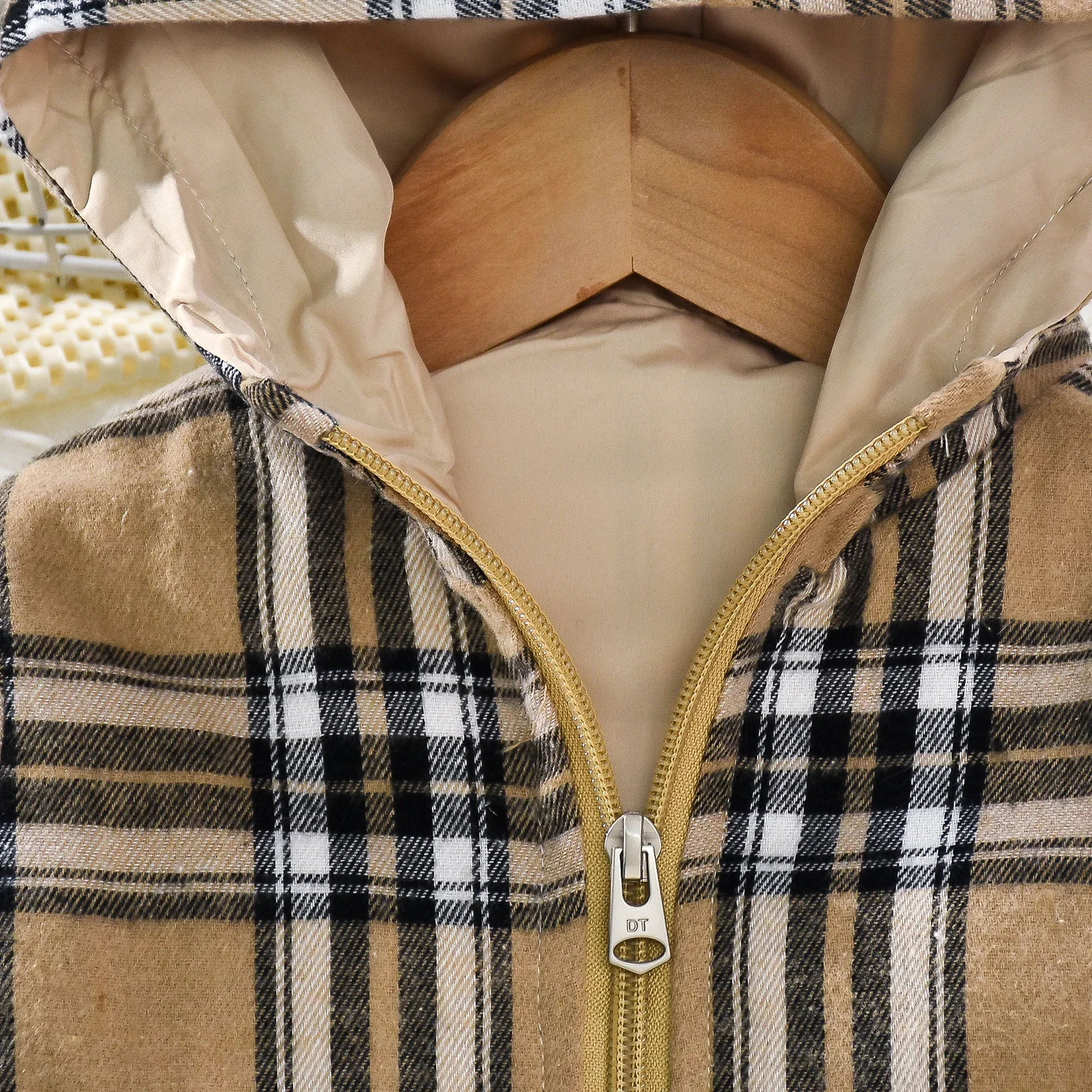 Baby Autumn Coat Fashion Plaid Hooded Long Sleeved Woolen Children\'S Clothing Suitable for 0-3 Years Old