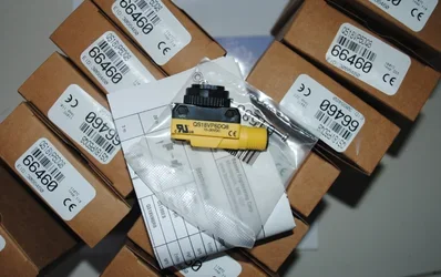 

New photoelectric switch sensor QS18VP6DQ8 QS18VN6DQ8