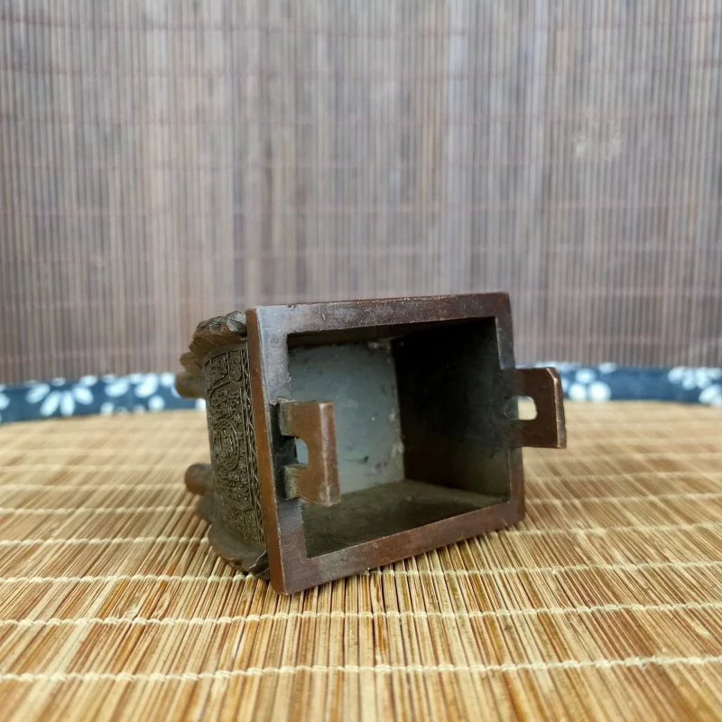 Wholesale Antique Collectible , Handmade Copper , Elephant Head And Ear Three-Legged Mini Incense Burners,