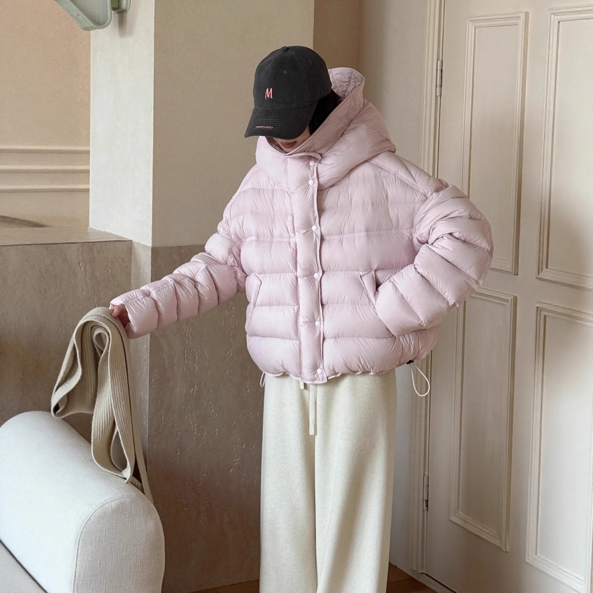 2026 Giacca a sbuffo di pisello spesso Piumino d'anatra bianco Bocciolo di fiore Con cappuccio Piumino di maiale a costine Parka Cappotto invernale corto da donna Nuovo coreano