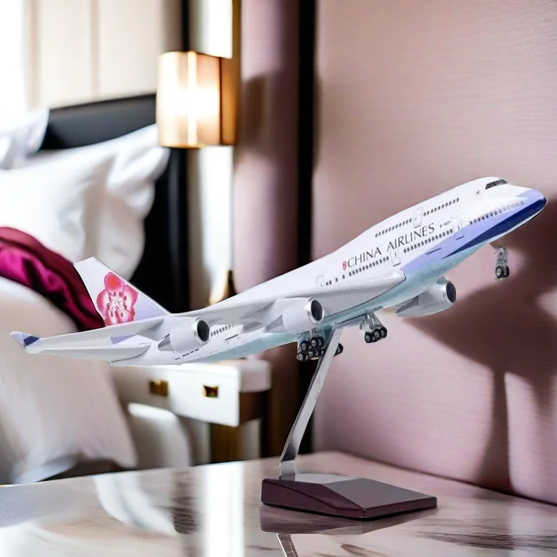 

New China Airlines Mock-up aircraft With wheels Can Be disassembled Civil Aviation Passenger plane Arts and crafts Collectibles