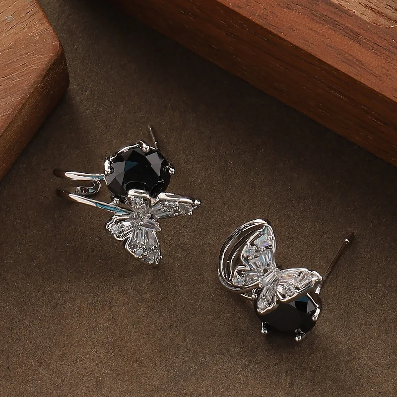 Fashionable and exquisite diamond-encrusted zircon smart butterfly earrings light luxury niche high-end commuter earrings