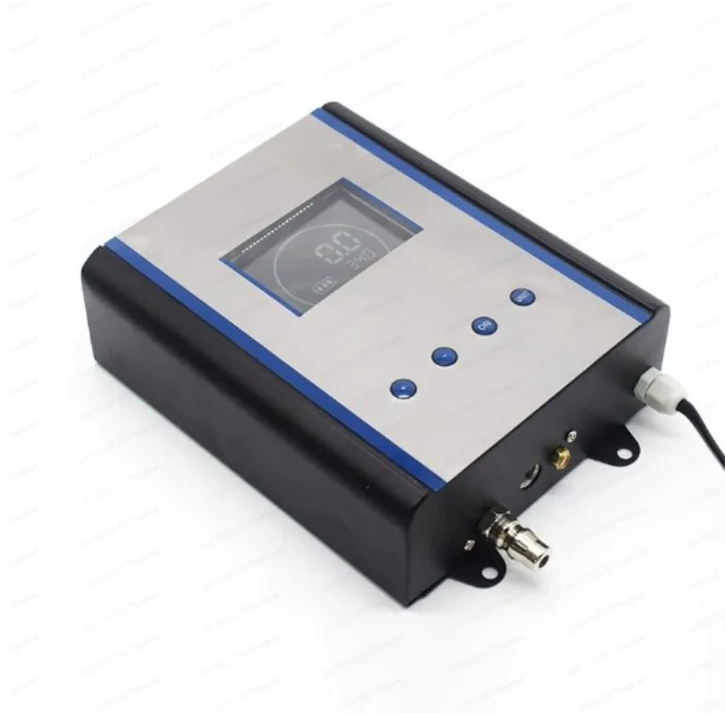 Automatic tire inflator preset pressure automatic charging and deflating