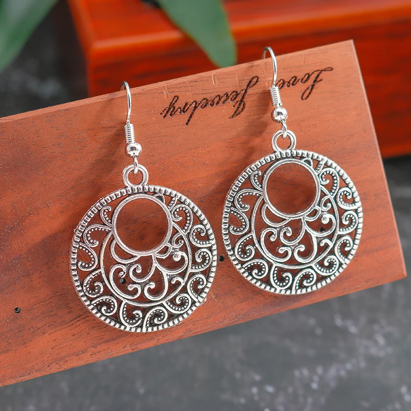 Modische Ahornblatt-Ohrringe für Damen, lange Ohrringe, ideal als Geschenk für Freundinnen, für Partys und Festivals, Schmuck. – Detail 4